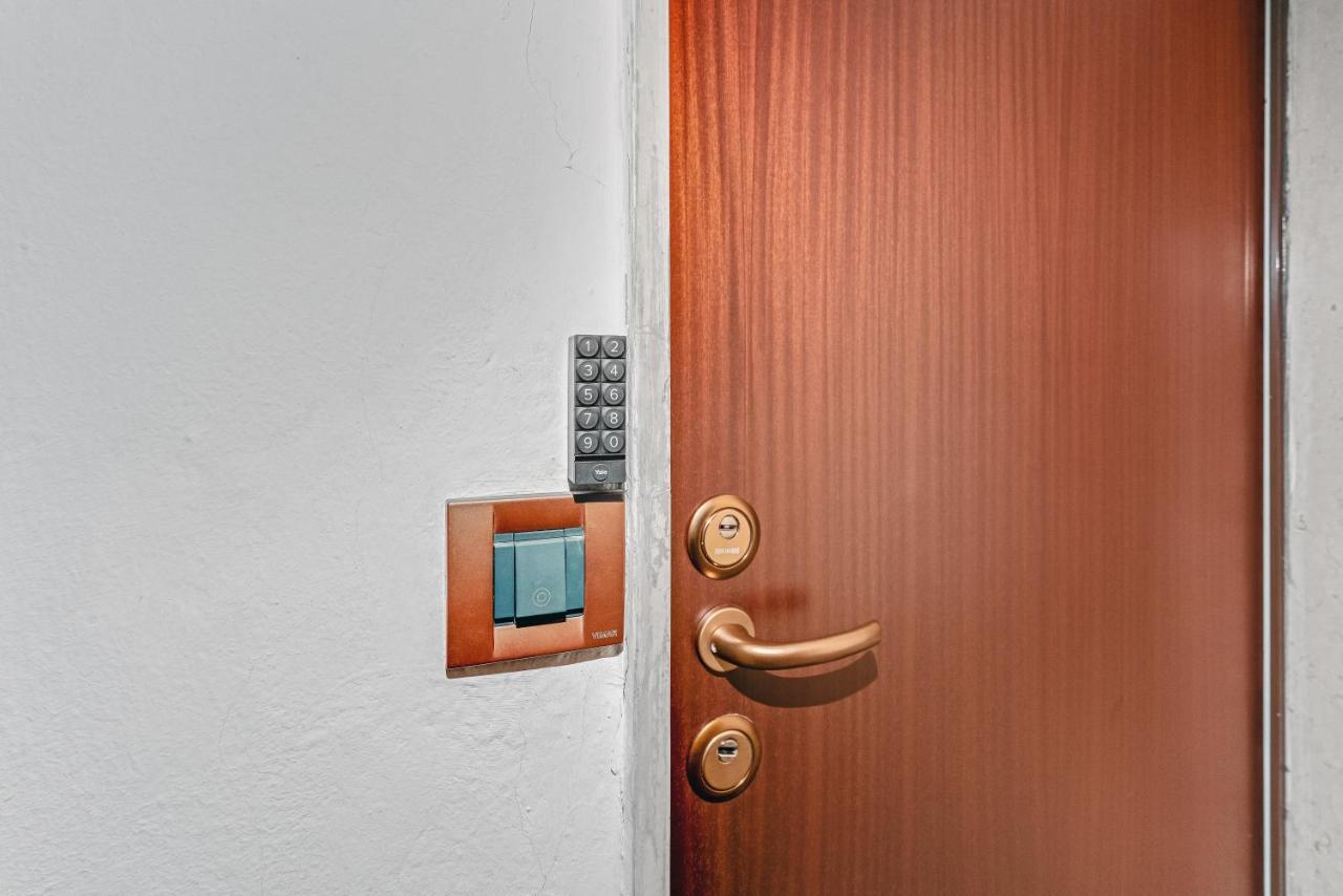 Metro M1 - Smart Home, Fast Free Wifi & Netflix มิลาน ภายนอก รูปภาพ
